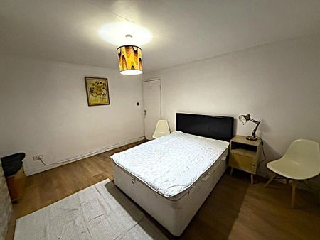 3 bedroom apartment to rent - Photo 4