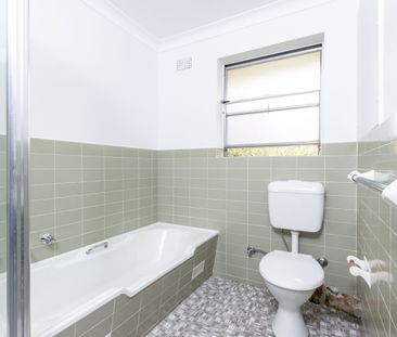 Private and Quietly Located - Photo 2