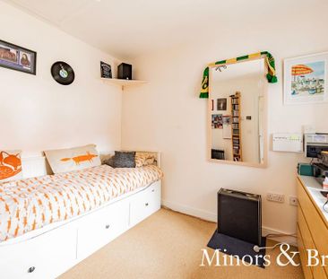 4 bedroom detached house to rent - Photo 6