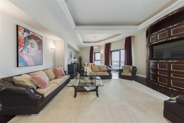 3 bedroom flat to rent - Photo 1