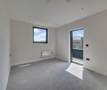 3 bedroom apartment to rent - Photo 2