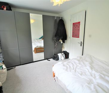The Cloisters, Frimley, Camberley, Surrey, GU16 - Photo 6