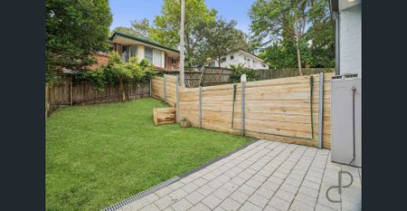 Fresh, Bright and Beautifully Low-Maintenance Townhome in Brookvale - Photo 4