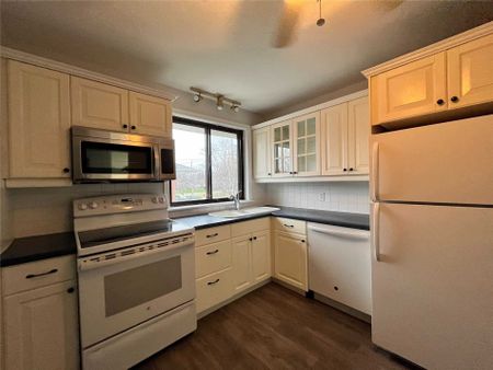 For Lease - 1289 Tyrrell Road, Burlington, Ontario - Photo 3