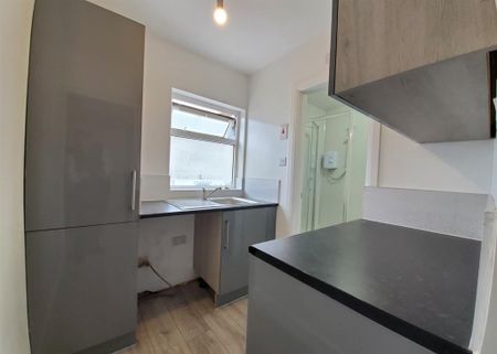 Studio to rent - Photo 5