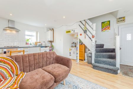 Railway Street, Cardiff - Photo 3