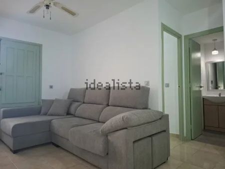 Alquiler de piso en Urb. Lagojardín I - Photo 3