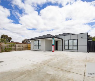 Brand New |Fully Furnished Studio - All Bills Included - Photo 1