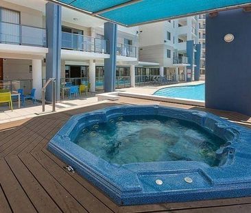 FULLY FURNISHED Live in 5 star resort luxury overlooking the trees ... - Photo 3