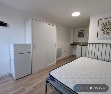 Studio to rent - Photo 1