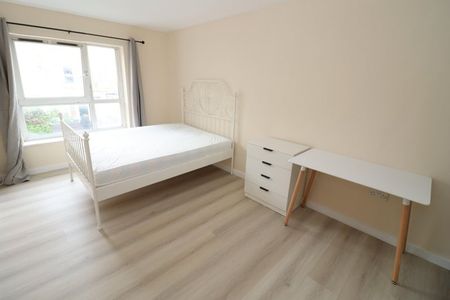 Room in a Shared Flat, Redriff Road, SE16 - Photo 2