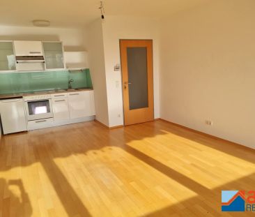 Top Gelegenheit: Wohnung mit Terrasse und Parkplatz Nähe Johannes K... - Foto 3