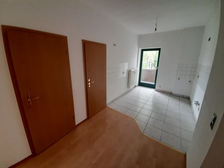 Geräumige Wohnung mit Balkon - Photo 2