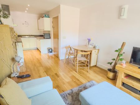 1 bedroom apartment to rent - Photo 4