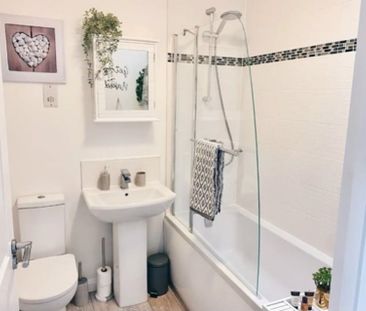 Spa Cottages, Oldends Lane, Stonehouse, Gloucestershire, GL10 - Photo 5