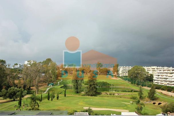 Piso de alquiler en San Pedro de Alcántara, Guadalmina | 2.000 €, 170 m² - Photo 1