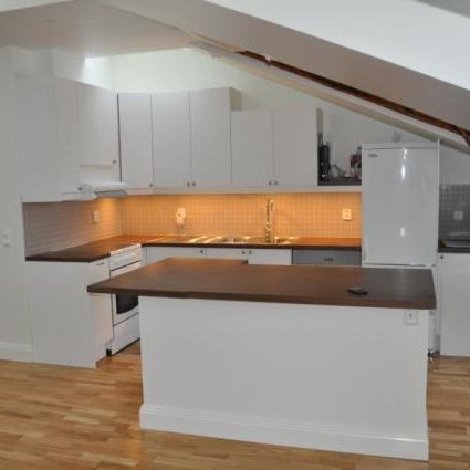 Charmig vindsvåning på Södermalm - Photo 1