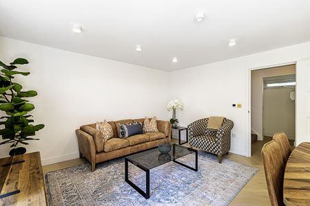 3 bedroom flat to rent - Photo 5