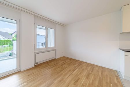 Moderne 2.5 Zimmer Wohnung im EG - Photo 2