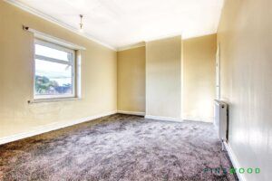 3 BEDROOM Flat - Duplex - Photo 1
