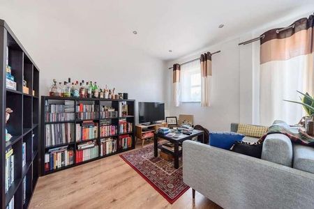 Banbury, Oxfordshire, OX16 - Photo 2