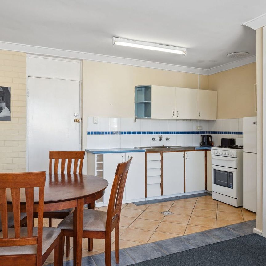 Beachside Apartment - Photo 1