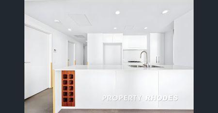 Captivating apartment with views - Photo 2