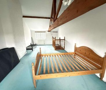 Church Road, Lymm, WA13 - Photo 4