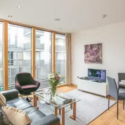 2-bedroom apartment for rent in Docklands North, Dublin - Photo 1