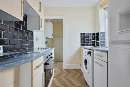 2 bedroom Flat to rent in Caris Street, Deckham, Gateshead - Photo 3