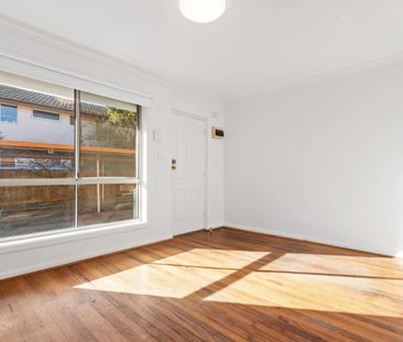 Location, Location! - Photo 1