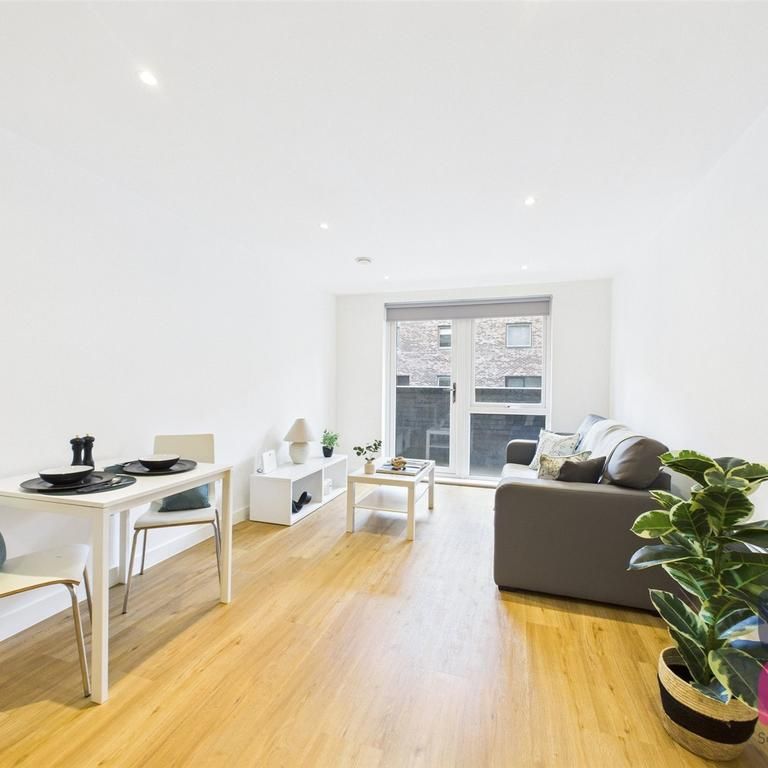 2 bedroom flat to rent - Photo 1