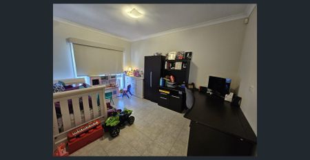 EXQUISITE CITY-VIEW HOME WITH PREMIER AMENITIES - Photo 3