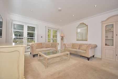 2 bedroom flat to rent, - Photo 5