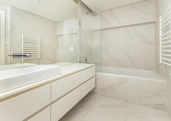 1 Bedroom Apartment with swimming pool, Janelas Verdes, Lisboa