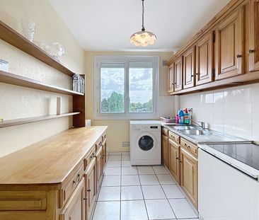 Location Appartement 4 pièces 72m² HEROUVILLE ST CLAIR 14200 - Photo 4