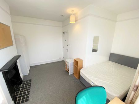 Beaconsfield Road, Canterbury - Photo 3