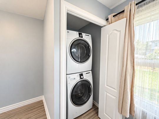 For Lease - 35 Normanhurst Avenue, Hamilton, Ontario - Photo 1