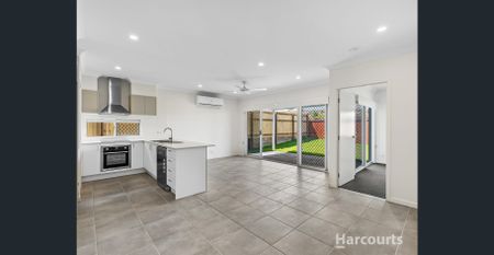 Charming Family Home in Park Ridge - $650/week - Photo 3