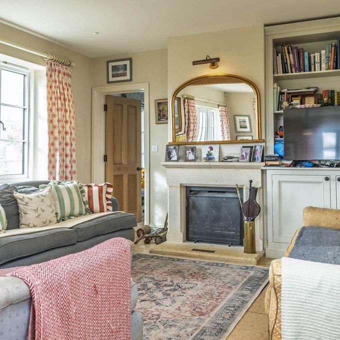 5 bedroom detached house to rent - Photo 1