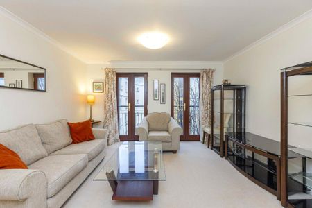 3 bedroom apartment to rent - Photo 2