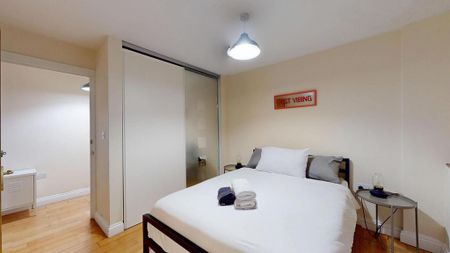 2 bedroom flat to rent - Photo 4