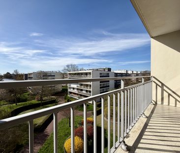 Location Appartement 2 pièces 48m² VELIZY VILLACOUBLAY 78140 - Photo 4