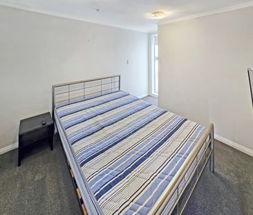 Central Wellington Living - Photo 6