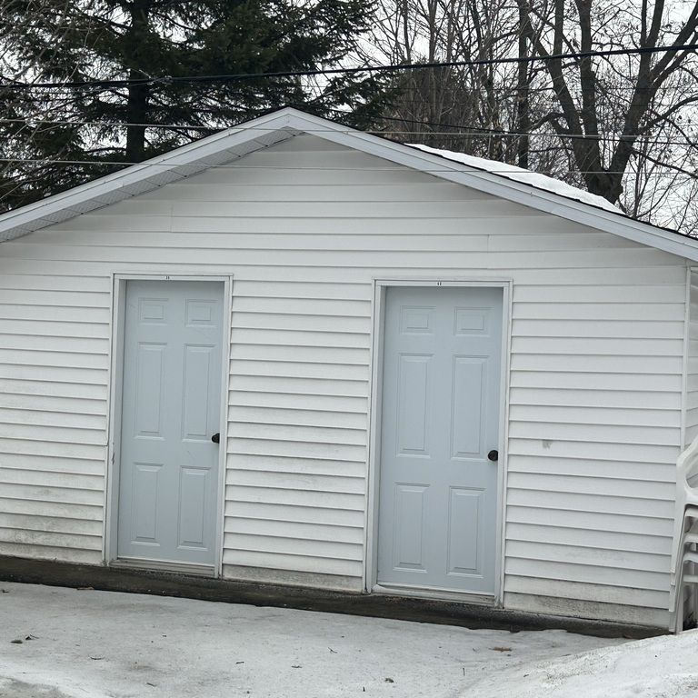 3 1/2 + Den (grande Pièce Sans Fenêtre) - Photo 1