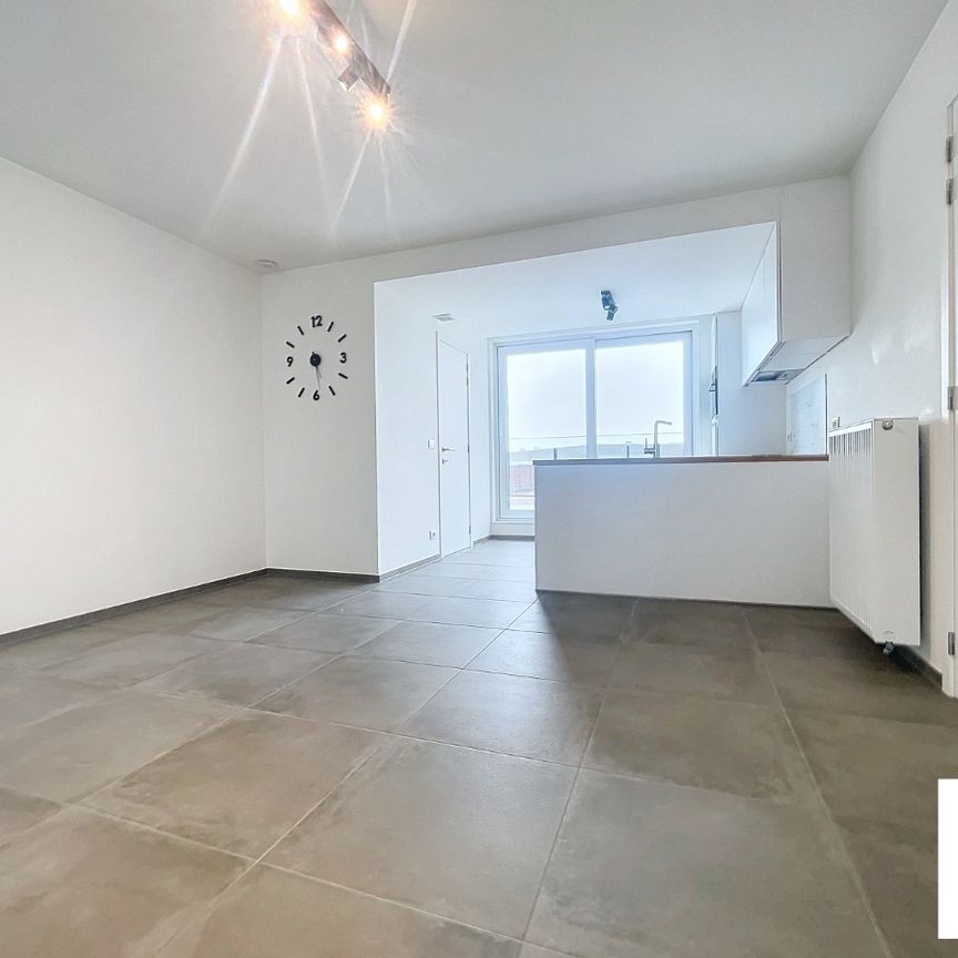 Appartement met 2 slaapkamers en 2 terrassen in Ruiselede! - foto 1