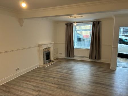 3 bedroom terraced house to rent - Photo 2