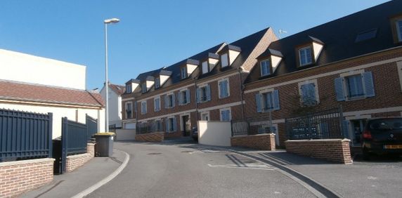 Location Appartement 2 pièces 42m² BEAUVAIS 60000 - Photo 2