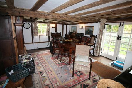 4 bedroom semi-detached house to rent - Photo 2