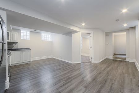 For Lease - 1273 Pape Avenue Unit# Lower, Toronto, Ontario - Photo 5